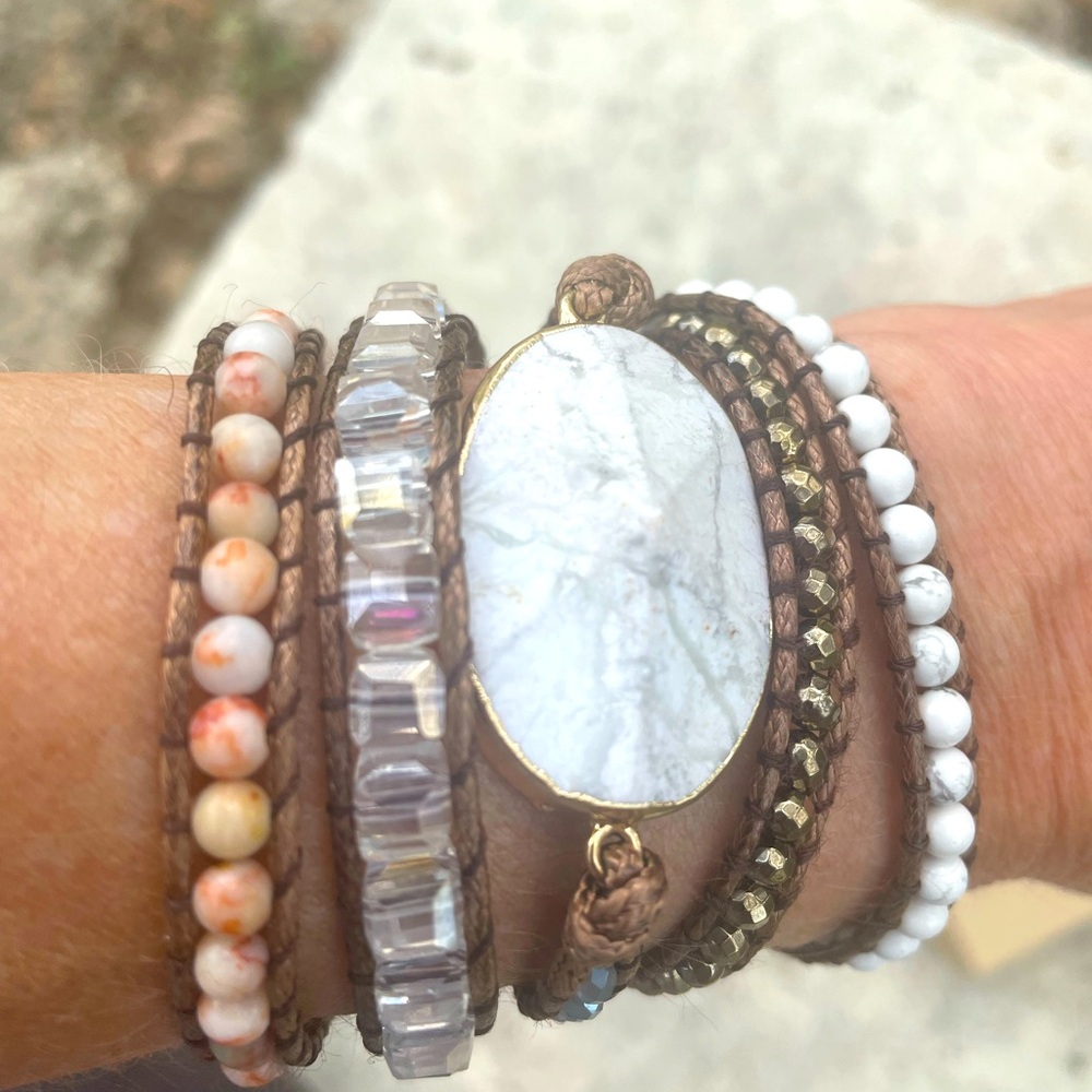 Boho Howlite Natural Gemstone 5 Wrap Bracelet, NIB
